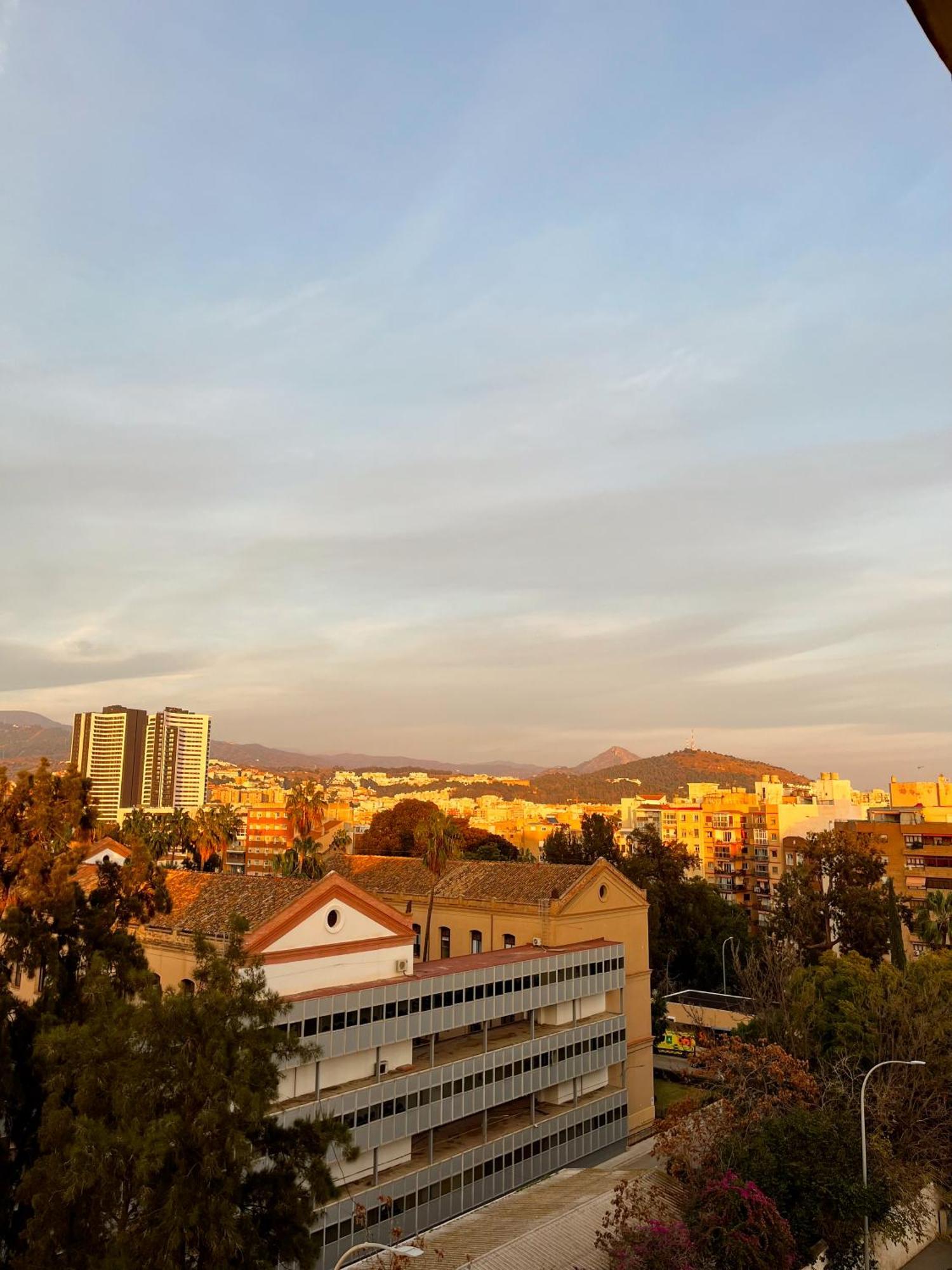 Cosy Trinidad Apartment Malaga Luaran gambar